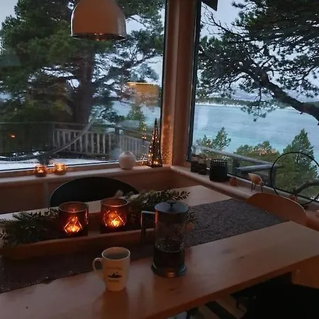 Drommehytta Pa Senja 펜션 *